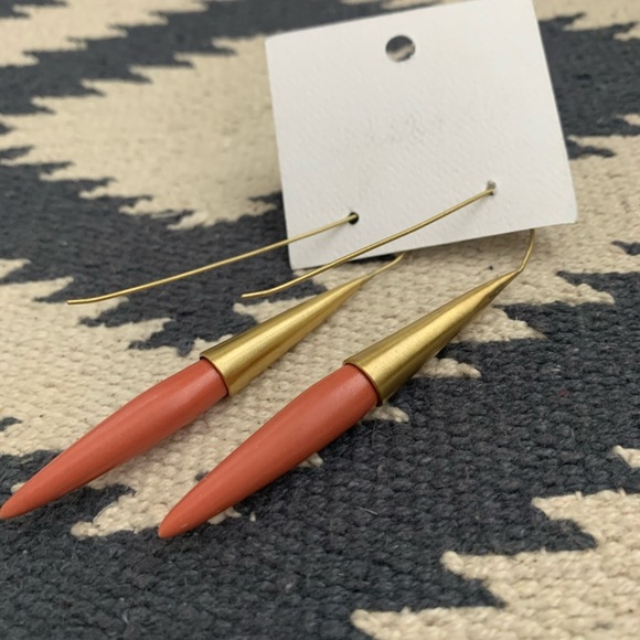 Ink + alloy Terra Cotta And Brass Spike Earring - Picture 7 of 8